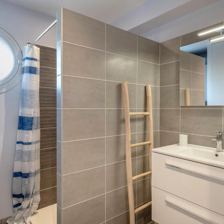 À moins de 300m de la mer, maison cosy pour 4 - Maison de Vacances - 15