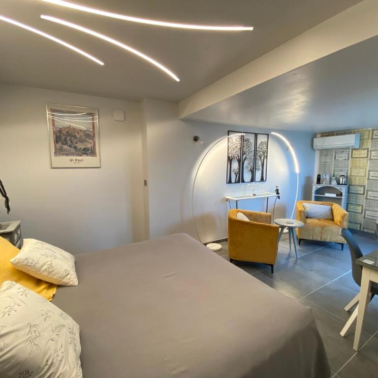 Ô Tilia d'Azur - Suite - Vue sur Piscine - 32