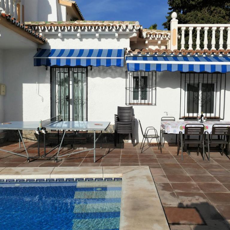 El Descanso - by Costadelsolholiday FAMILY VILLA BY MARINA heated private pool! - Villa - 92