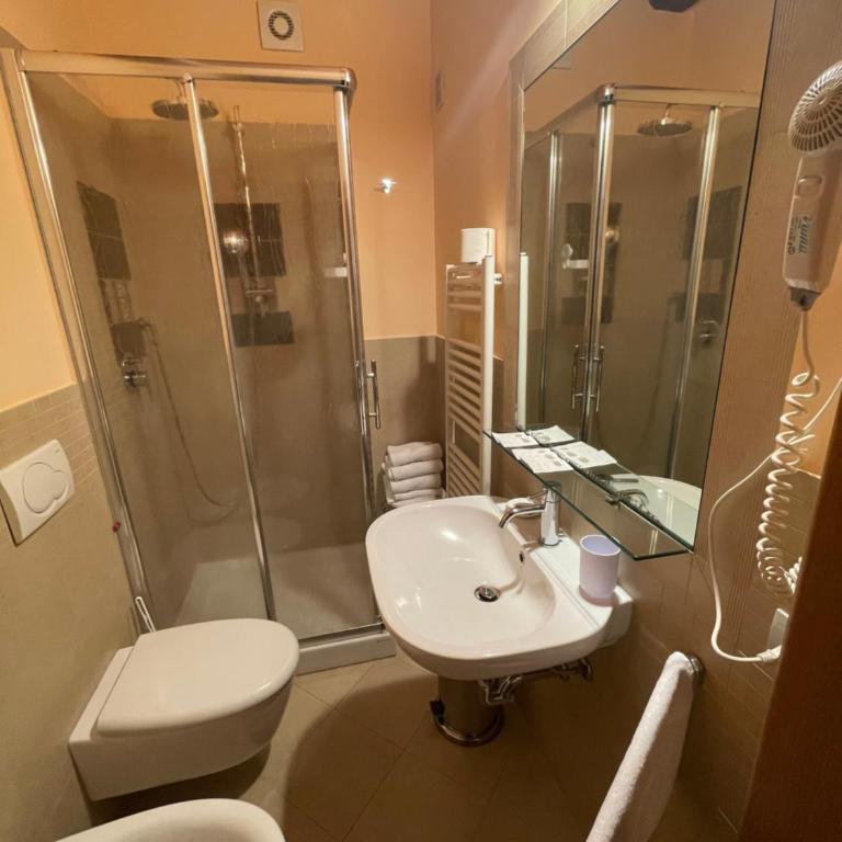 Dimora Del Corso Di Montepulciano - Camera Matrimoniale con Bagno Privato - 15