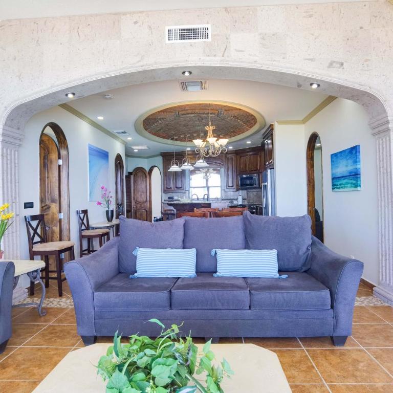 Esmeralda Beach Resort - Two-Bedroom Apartment - 1
