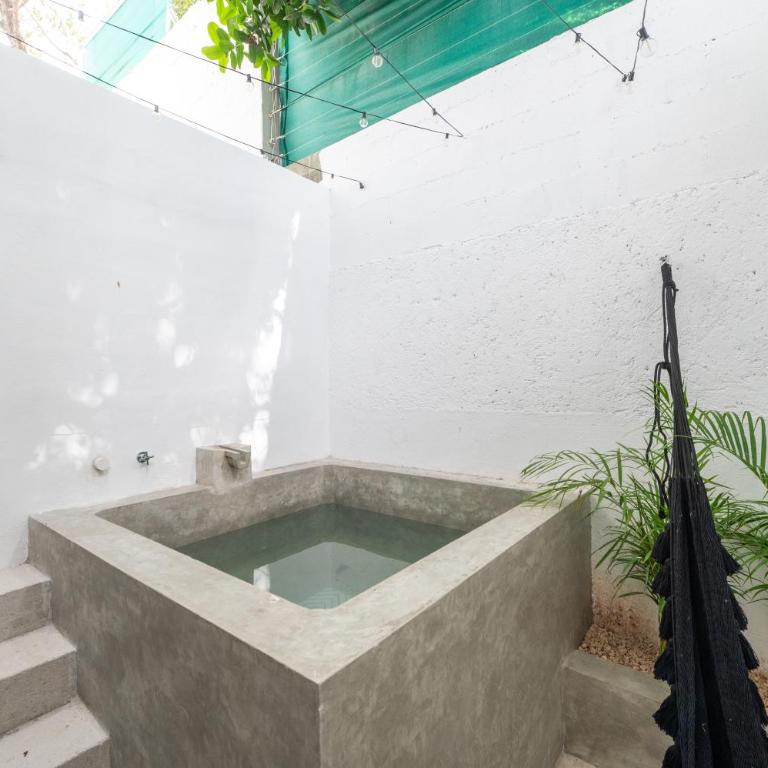 Casa Ikal - Studio with Pool View - 9