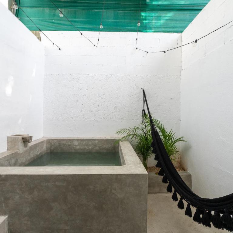 Casa Ikal - Studio with Pool View - 2