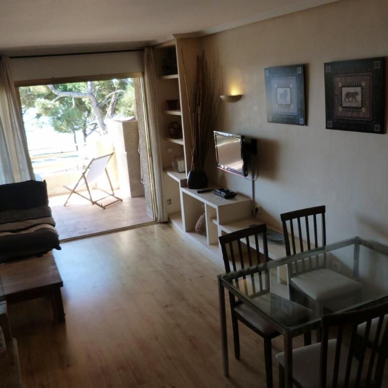 Apartamento Playamero deluxe playa Capellans frente al mar - Two-Bedroom Apartment - 7