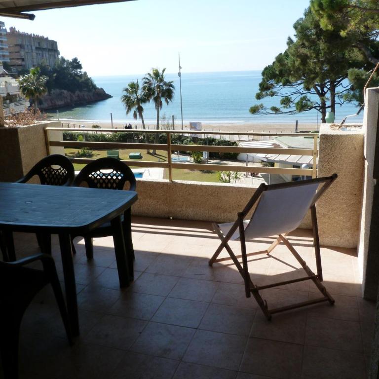Apartamento Playamero deluxe playa Capellans frente al mar - Two-Bedroom Apartment - 10