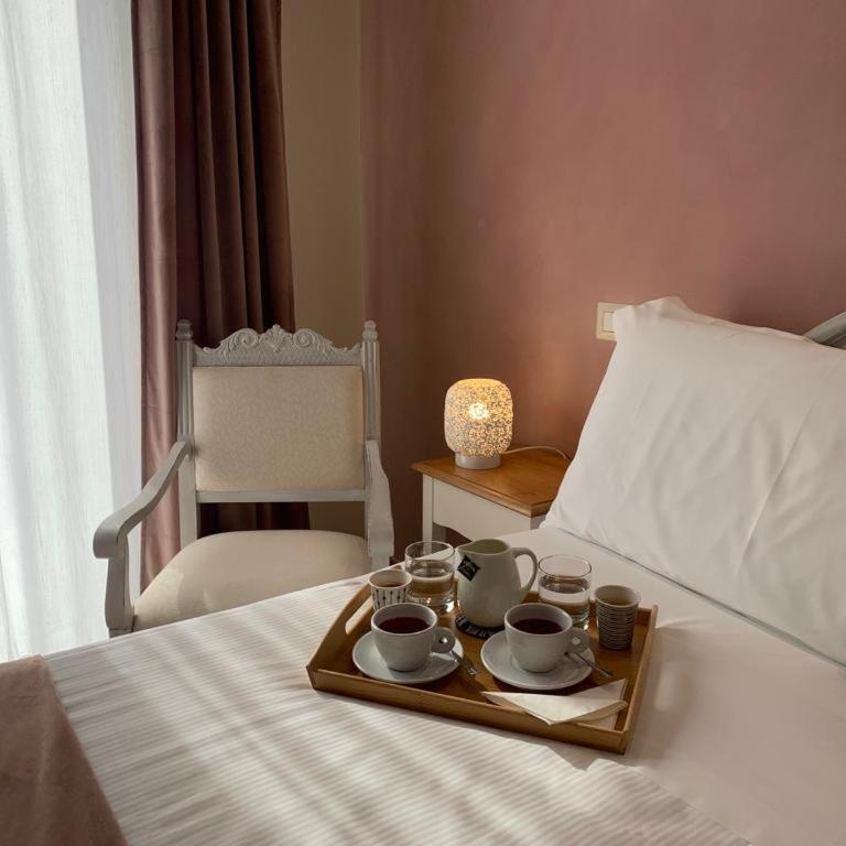CAVALIERE suite & rooms - Camera Matrimoniale con Bagno Privato - 1