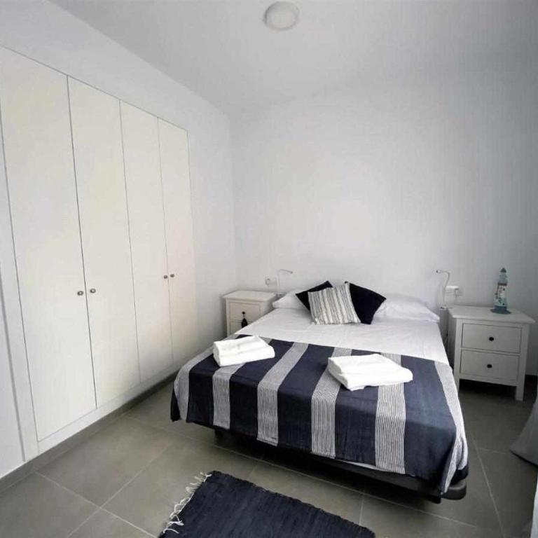 Roses Casc Antic SL Sant Elm 3 - Apartamento de 3 dormitorios - 9