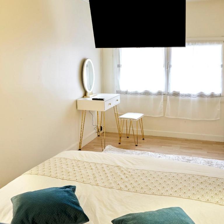 Golden Junior - JACUZZI - Appartement 1 Chambre - 8