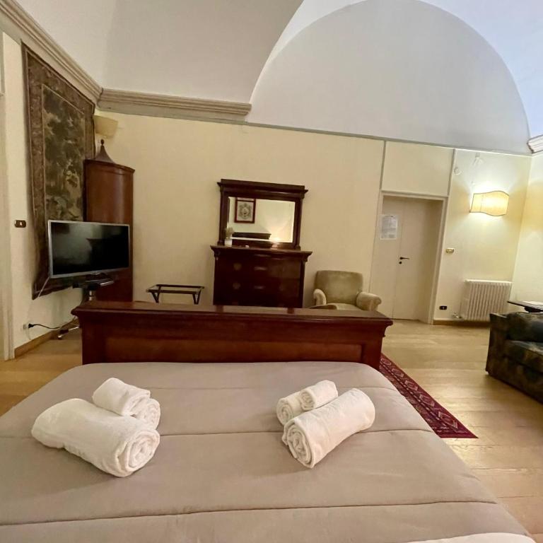 4 Balconi rooms- Dimora Arditi B&B - Camera Quadrupla Classic - 8