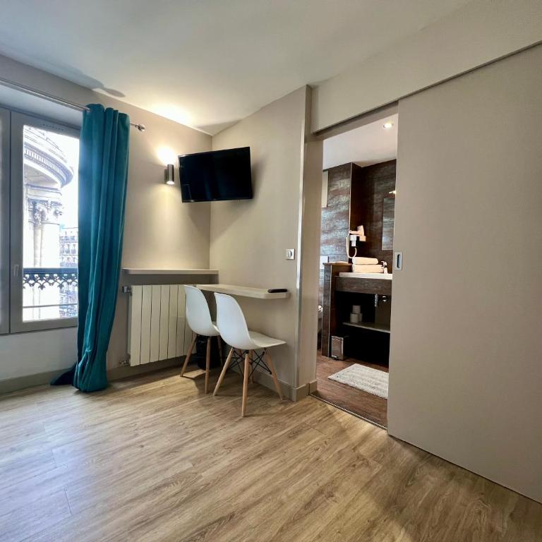 Hotel Nation Montmartre - Chambre Silver avec Vue - 5