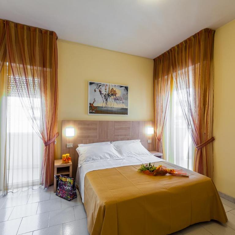Hotel Corinna - Camera Matrimoniale/Doppia con Letti Singoli con Vista Mare Laterale - 5
