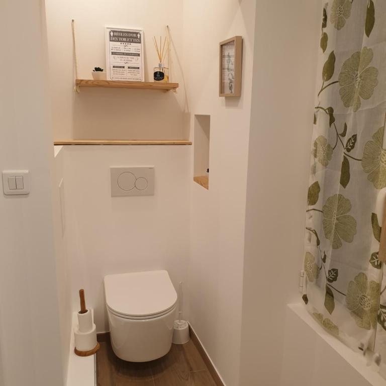 Charmant studio avec coin nuit - vieille ville CLIMATISE - Appartement 1 Chambre - 22