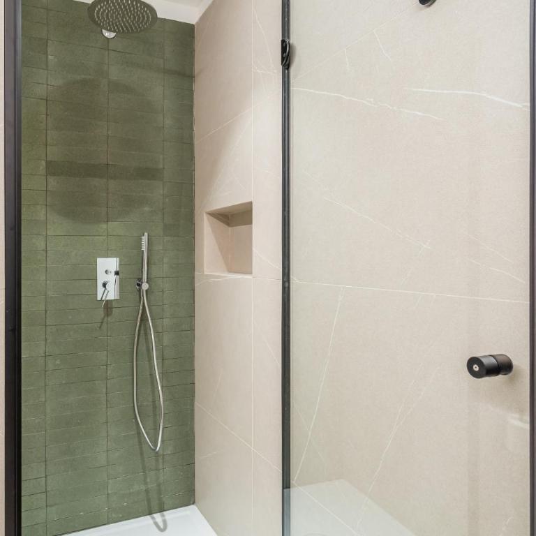 Monti Exclusive 3 BR Apartment - Appartamento Deluxe con 3 Camere da Letto - 44