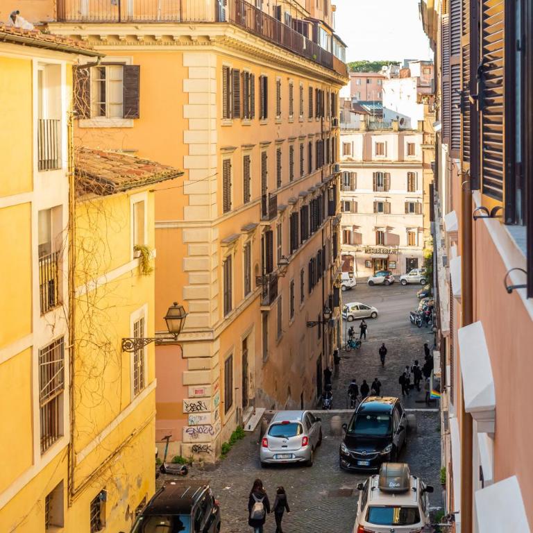 Monti Exclusive 3 BR Apartment - Appartamento Deluxe con 3 Camere da Letto - 48