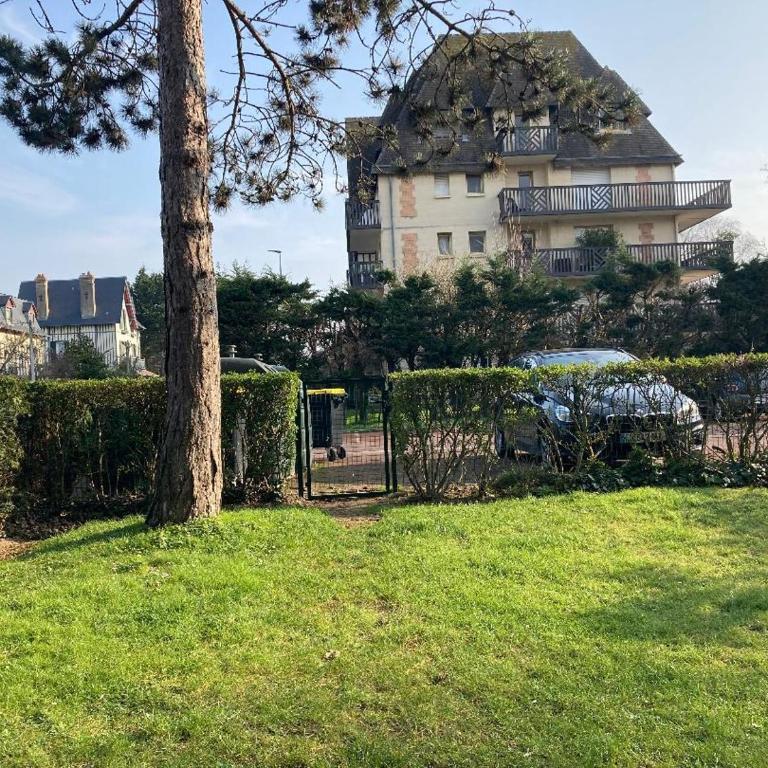 Le Studio De Deauville Plage - Studio avec Vue sur Jardin - 17