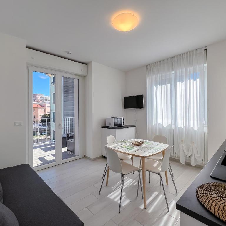NUOVO BILOCALE IN CENTRO CON TERRAZZO E POSTO AUTO - Appartamento con 1 Camera da Letto - 4