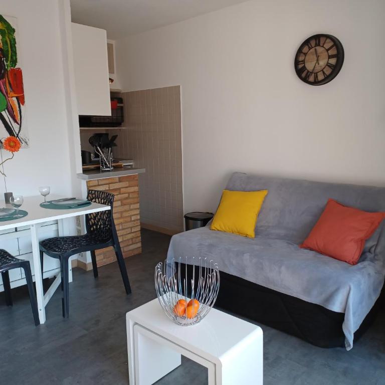 Appart cosy en bord de mer - port Santia Lucia St Raphaël - Appartamento con 1 Camera da Letto - 4