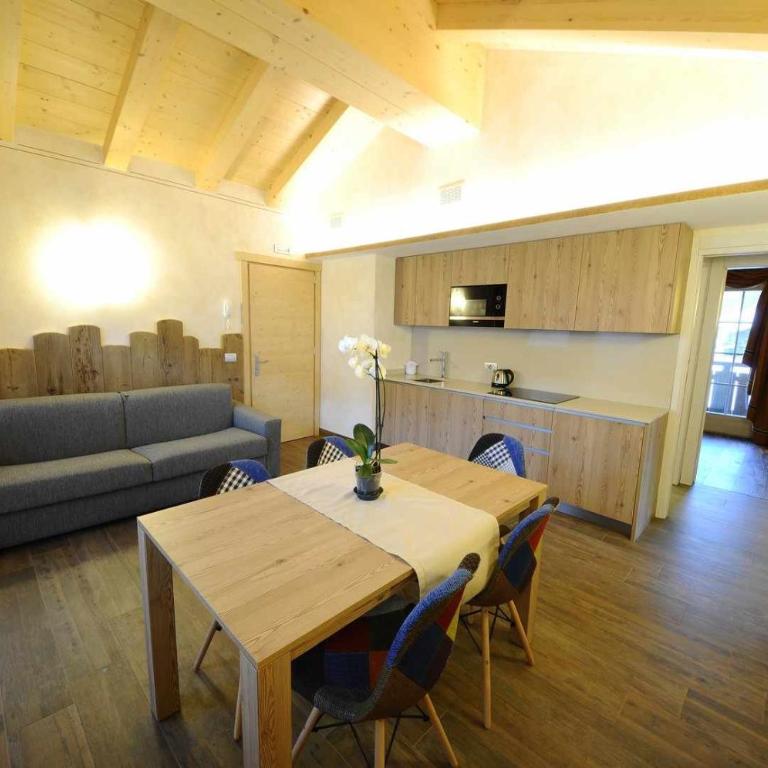 Alpen Flower by Livigno Accomodation - Appartamento con 2 Camere da Letto - 2
