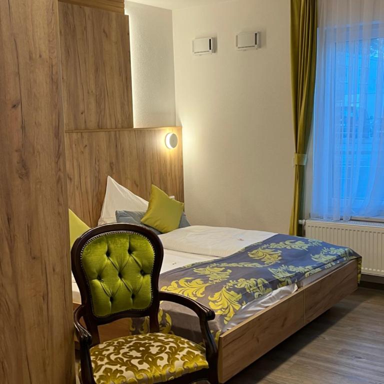 Business Boardinghouse Augsburg, zentral, ruhig & mit Parkplatz - Doppel-/Zweibettzimmer mit Dusche - 18