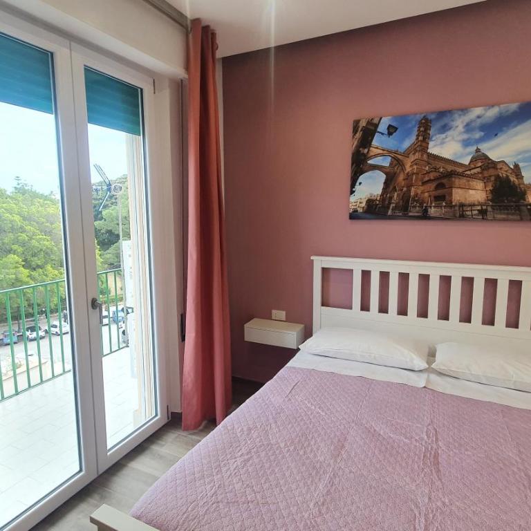 Garibaldi Rooms 29 - Piazza Marina a Palermo - In pieno Centro. - Quadruple Room with Private Bathroom - 1