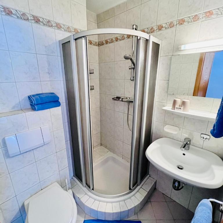 Untergrundgut - Double Room with Balcony - 8