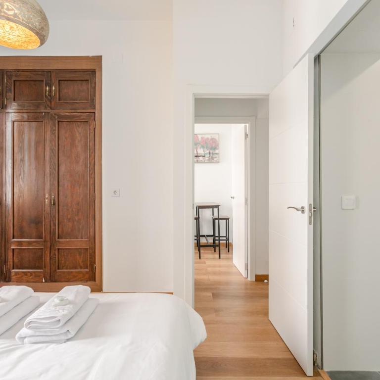 Alameda Corner - Deluxe Double Room - 3