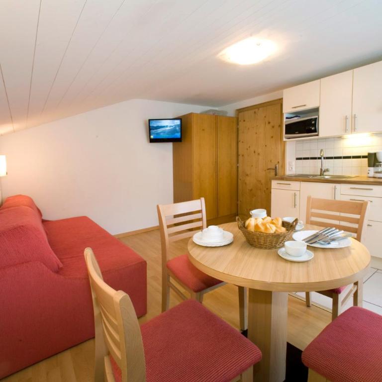 Michi's Appartements - Apartment mit 1 Schlafzimmer und Balkon - 1