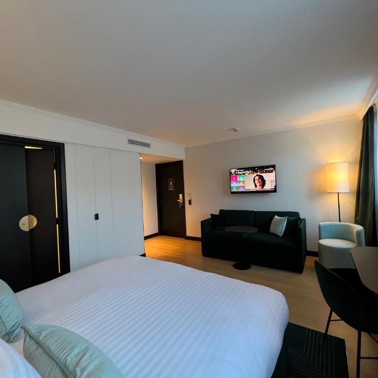 Best Western Plus Crystal, Hotel,Bar & Spa - Chambre Lit King-Size Familiale Deluxe avec Canapé-Lit - 6