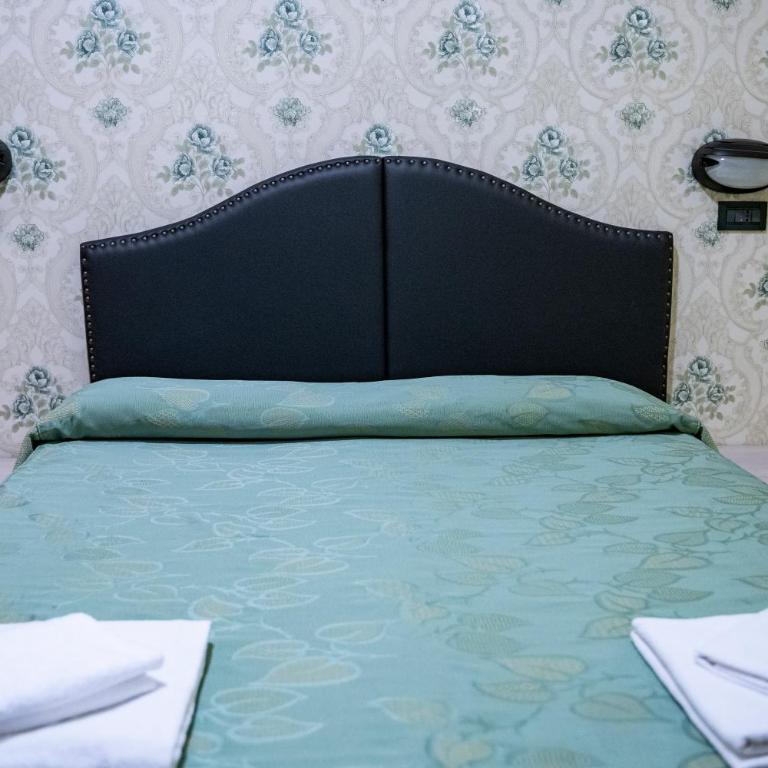 Hotel Ferrarese - Camera Matrimoniale/Doppia con Letti Singoli - 9