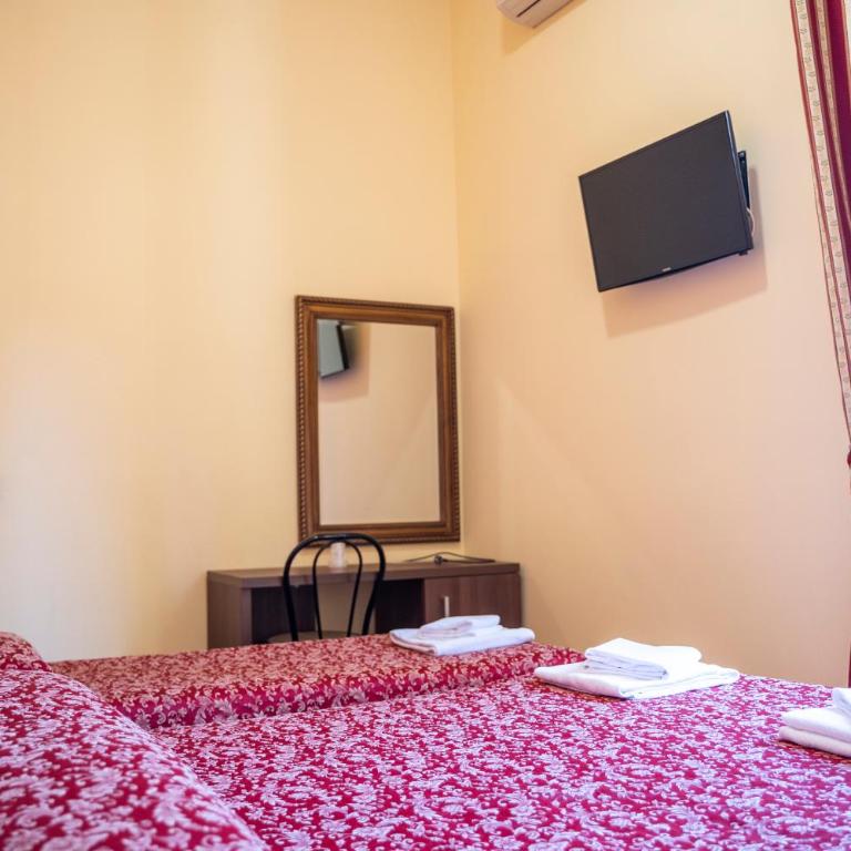 Hotel Ferrarese - Camera Tripla Classic - 6