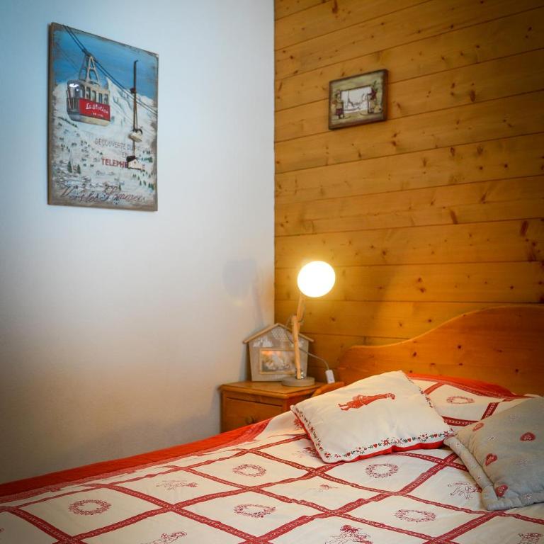 T2 Meublé Tourisme 3 etoiles, pied des pistes-parking privé avec balcon et superbe vue - Apartment mit 1 Schlafzimmer - 8