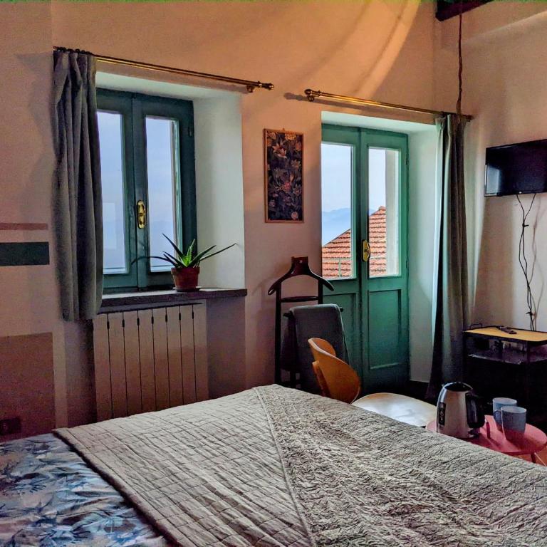 B&B Il Poggiolo - Camera Matrimoniale con Vista Lago - 8