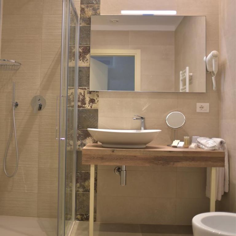 Amsterdam Suite Hotel & SPA - Junior Suite - 10