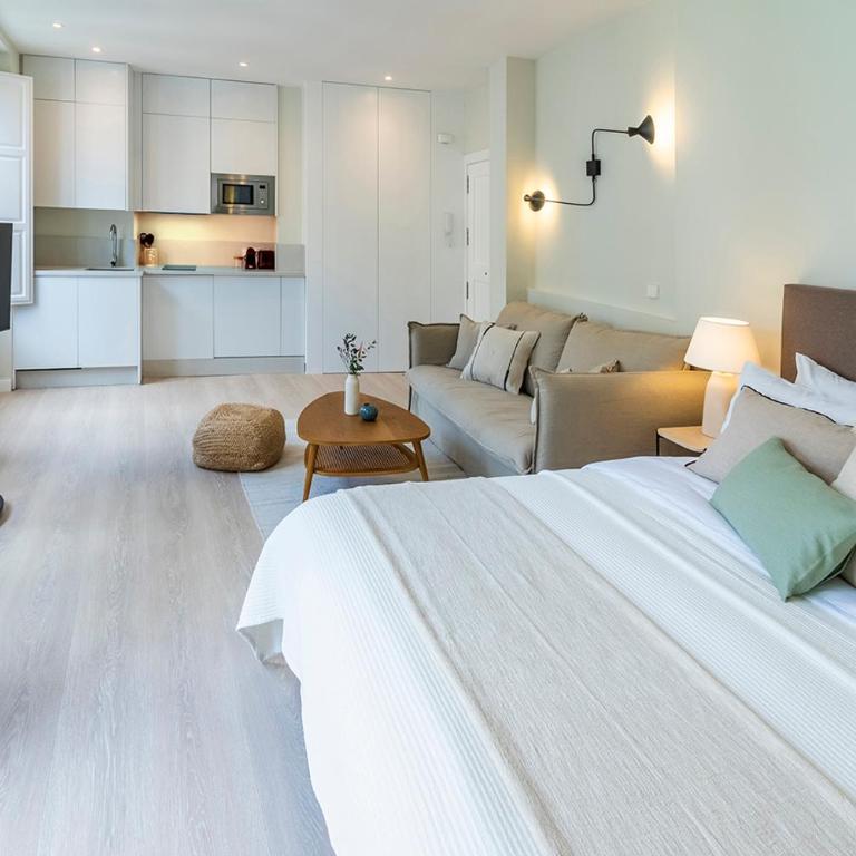 Córdoba Home Center Suites - Free parking for VW Golf or similar - Apartamento Suite con balcón - 1ª planta - 2