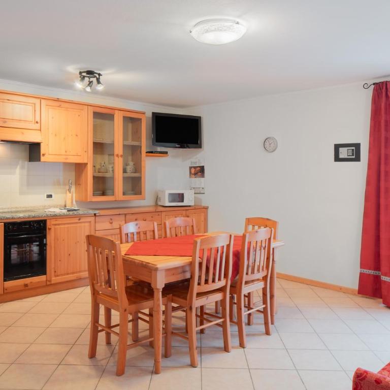 Appartamenti Agriturismo Cèsa Ciasates - Appartamento con 2 Camere da Letto e 2 Bagni - 5