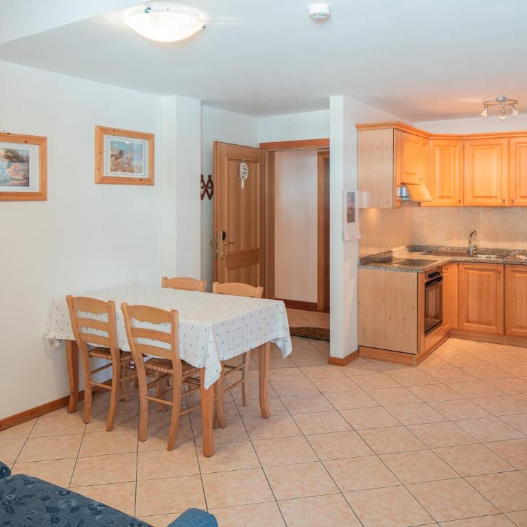Appartamenti Agriturismo Cèsa Ciasates - Appartamento con 1 Camera da Letto e Balcone - 1