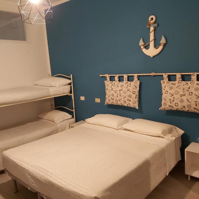Hotel 21 Riccione - Comfort Quadruple Room - 2