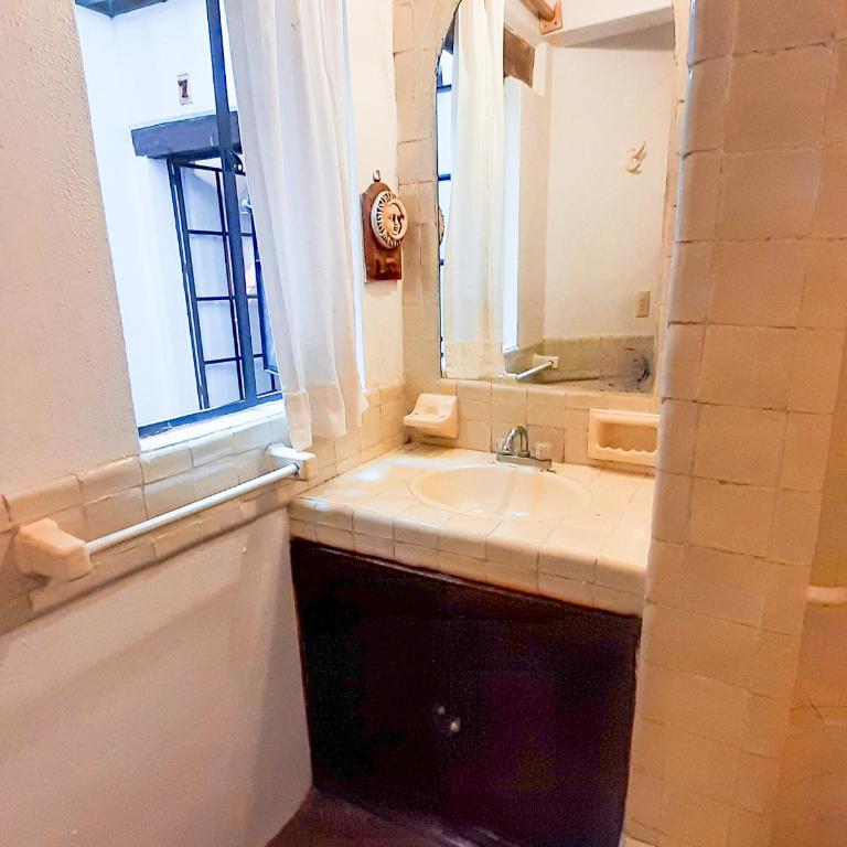 Hotel Real Guanajuato - Budget Single Room - 3