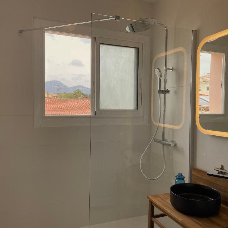 Hyper Centre Sanary 3 chambres parking balcon clim wifi - Appartement avec Balcon - 11