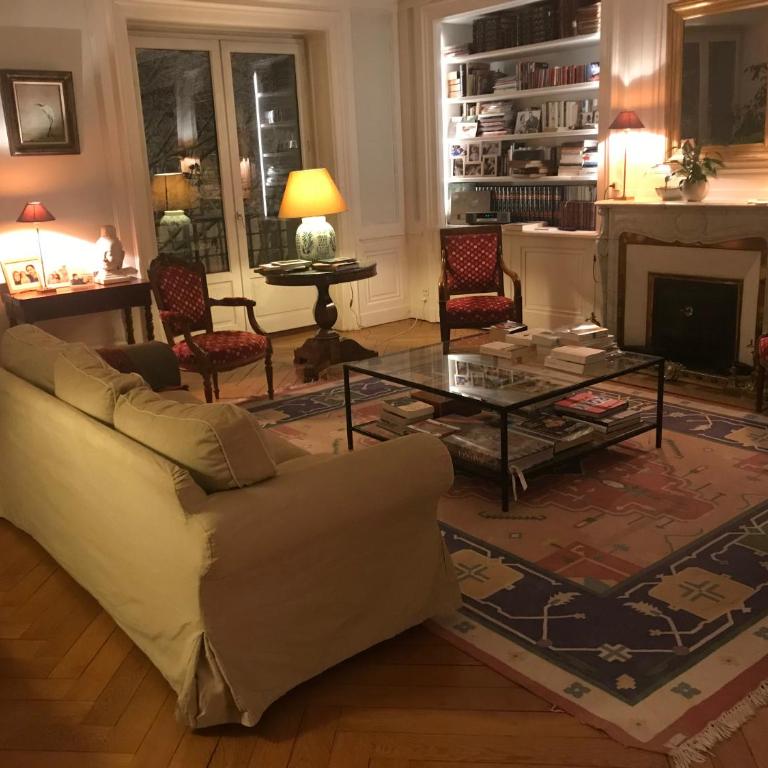 Berges du Rhône/ Chambre avec balcon - Chambre Double avec Salle de Bains Privative Extérieure - 6