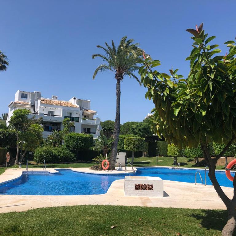 Apartamento Miraflores tres piscinas cerca del mar - Albamar - Apartamento de 2 dormitorios - 2