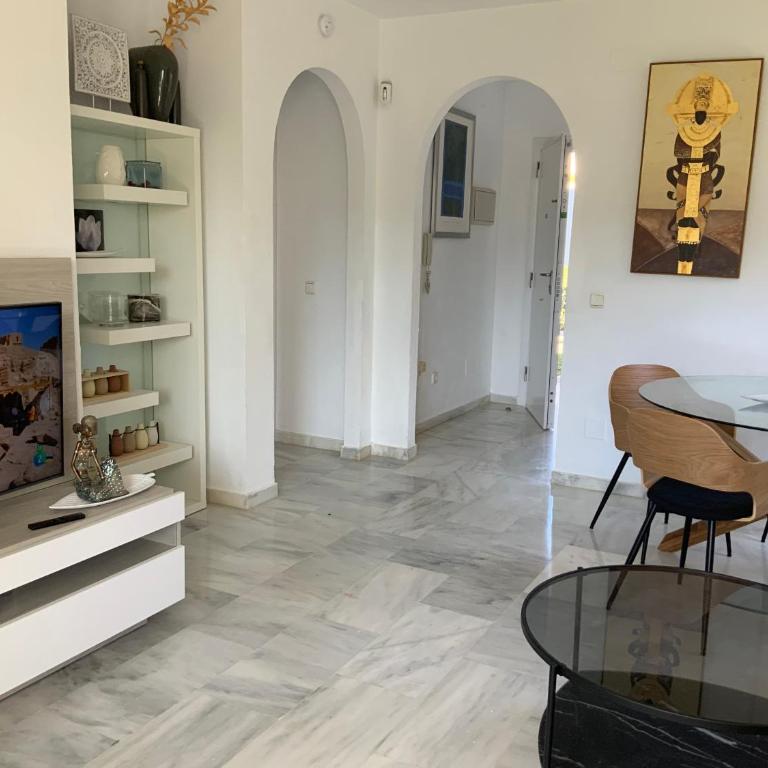 Apartamento Miraflores tres piscinas cerca del mar - Albamar - Apartamento de 2 dormitorios - 7