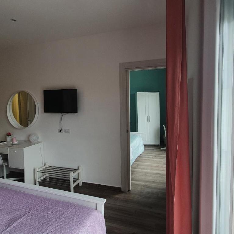 Garibaldi Rooms 29 - Piazza Marina a Palermo - In pieno Centro. - Quadruple Room with Private Bathroom - 15