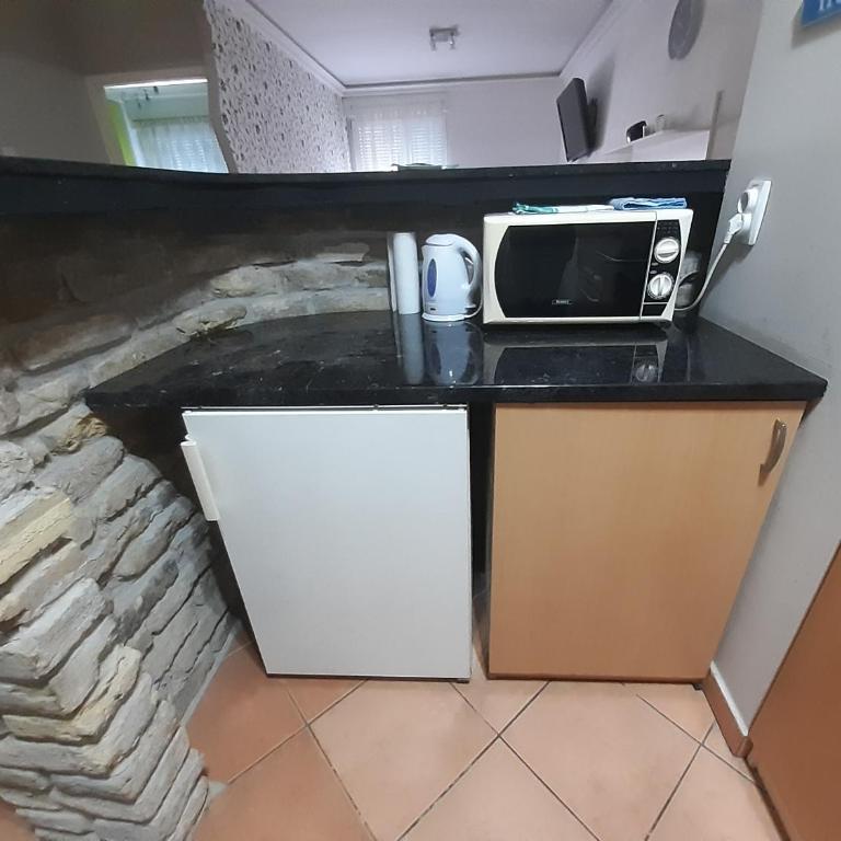 City Center Luxury Apartment - Two-Bedroom Apartment - 7