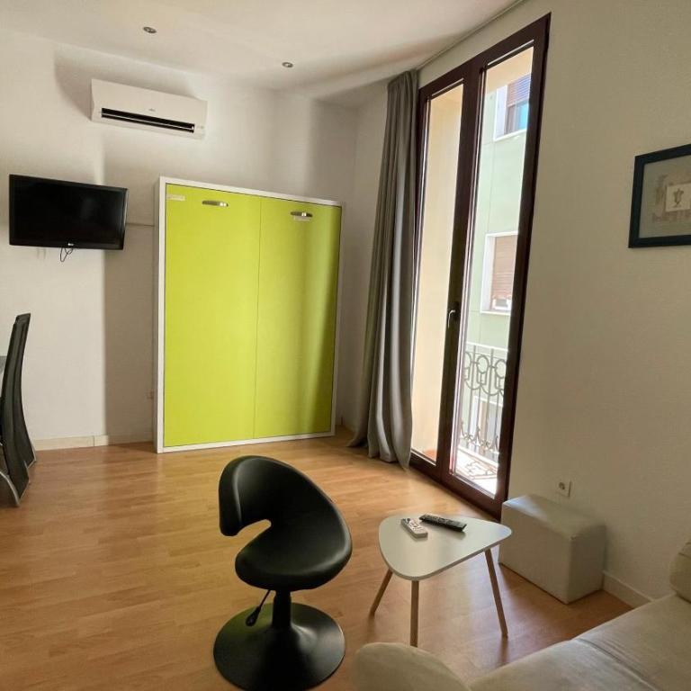 Apartamentos Boni - Apartment with Balcony - 8