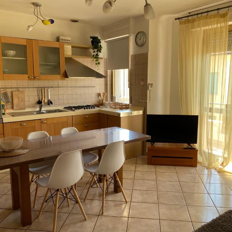 La Casa di Placido - Appartamento con 2 Camere da Letto e Balcone - 7