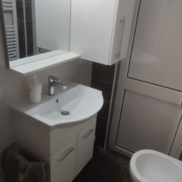Dream House Toti - Near Central Railway Station Renewed - Two-Bedroom Apartment - 24