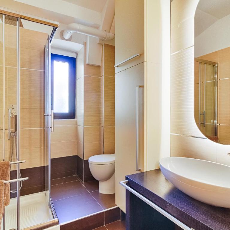 Frida Apartment nuovo luminoso con vista aperta e parcheggio economico vicino - Appartamento con 2 Camere da Letto - 19