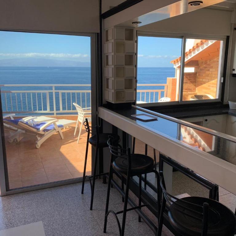 Vivienda Vacacional con Vistas a La Gomera y La Palma - Habitación Doble Familiar - 11