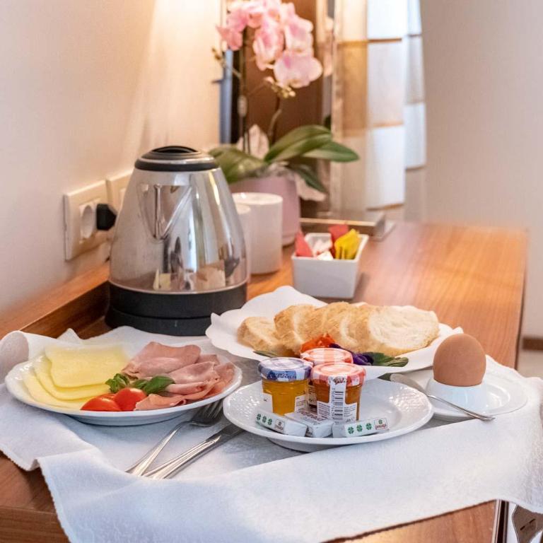Hotel Marinella - Standard Double or Twin Room - 5